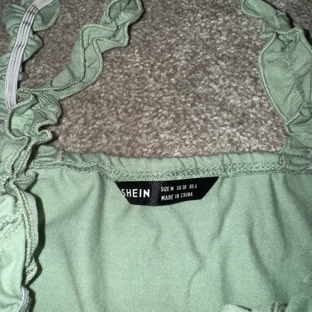 Crop top - Picture 3 of 4